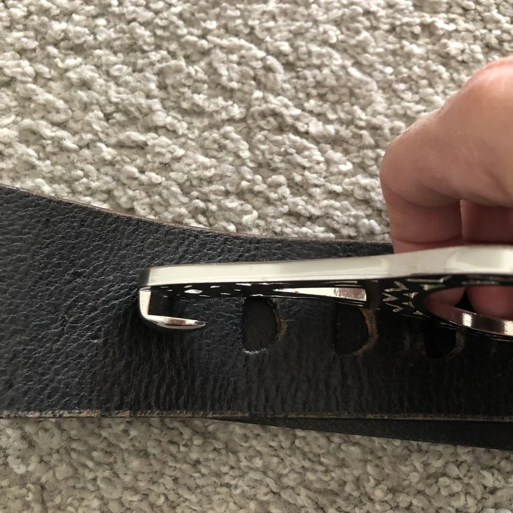 Chicos Silver Buckle Leather Belt Womens size M